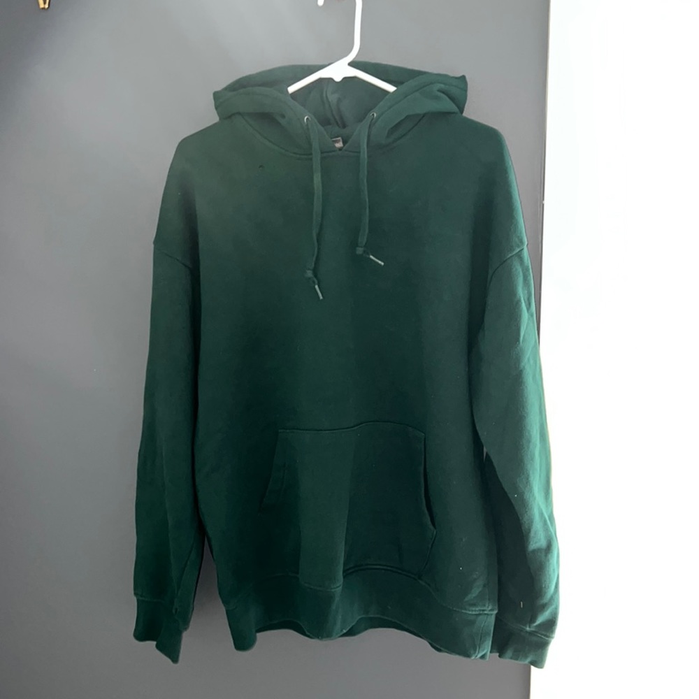 Dark green sweatshirt, Size men’s Medium
